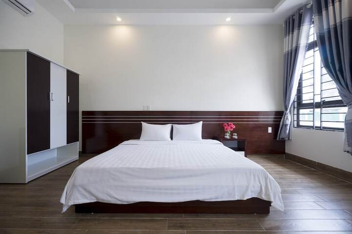 Room 3 of 15