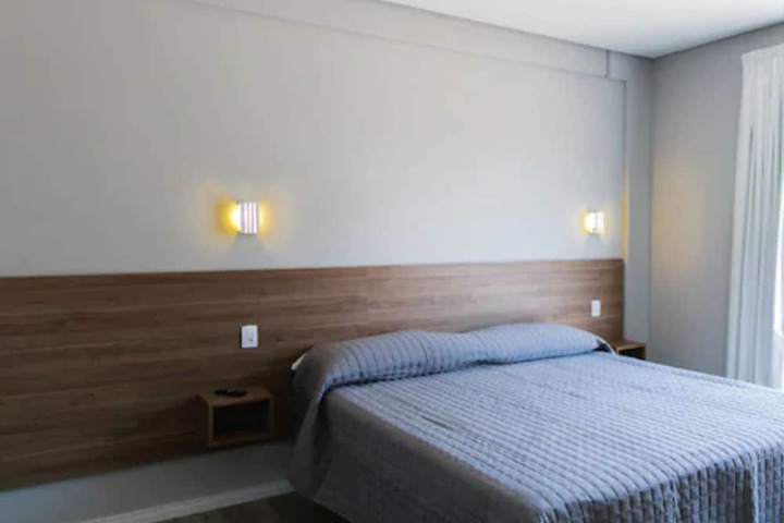 Room 6 of 58
