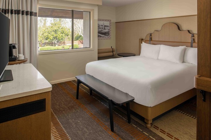 Room 95 of 203