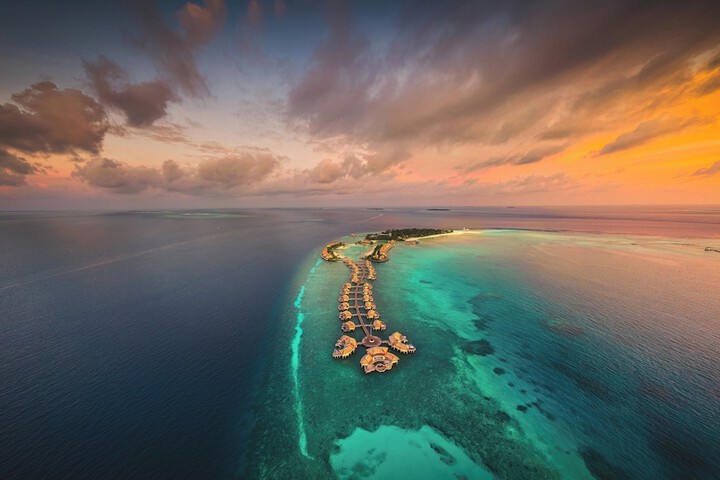 InterContinental Maldives Maamunagau Resort by IHG