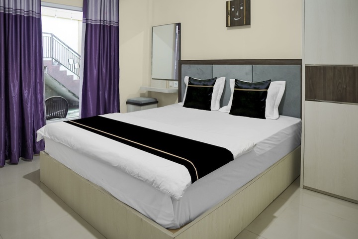 Room 19 of 25
