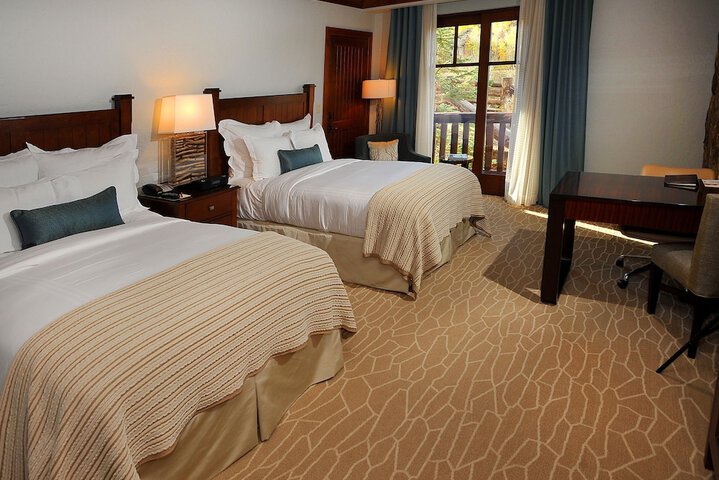 Room 6 of 25