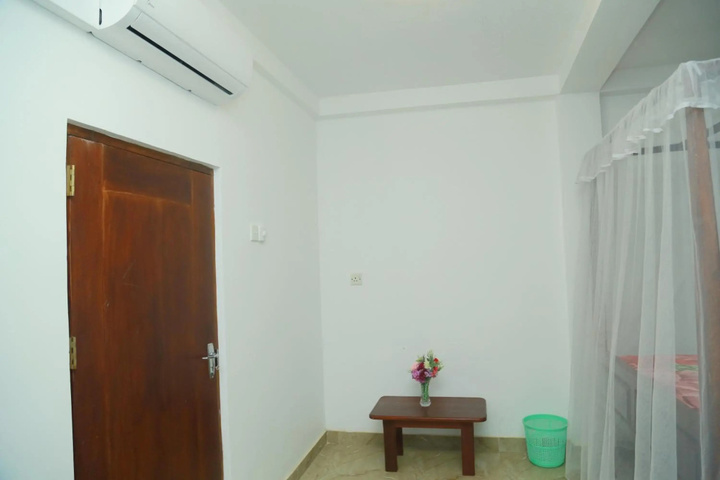 Room 3 of 17
