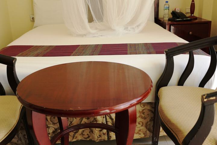 Room 5 of 22