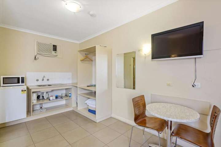 Room 41 of 110