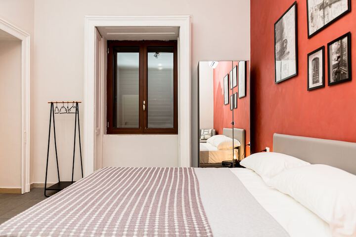 Room 16 of 60