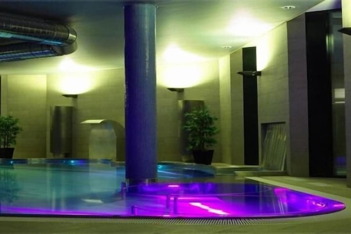 Pool 11 of 36
