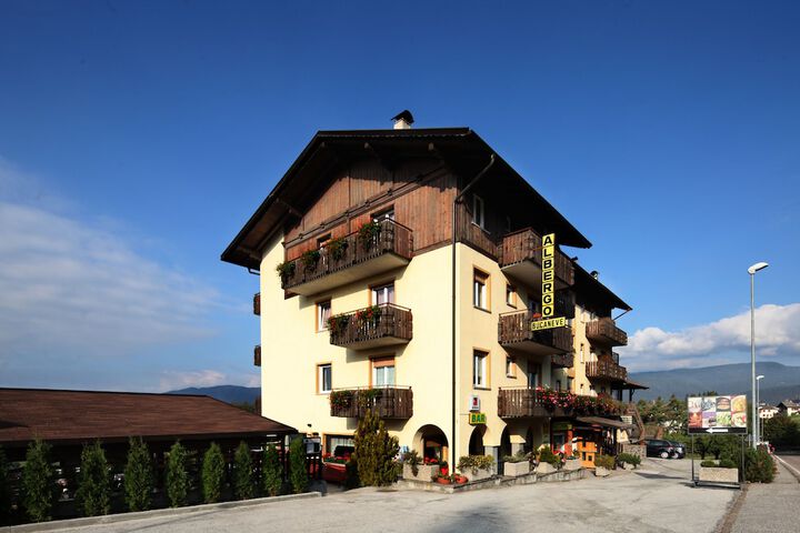 Albergo Bucaneve in Borgo d'Anaunia
