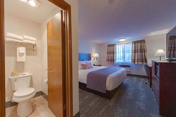 Room 4 of 11