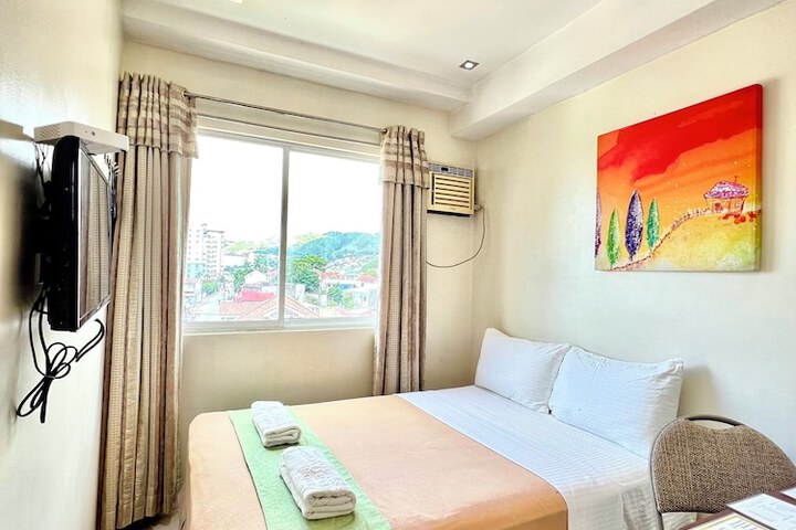 Room 18 of 40
