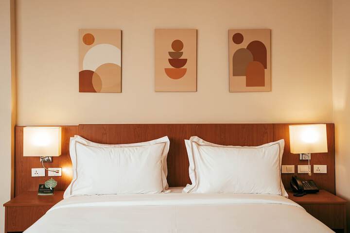 Room 5 of 34
