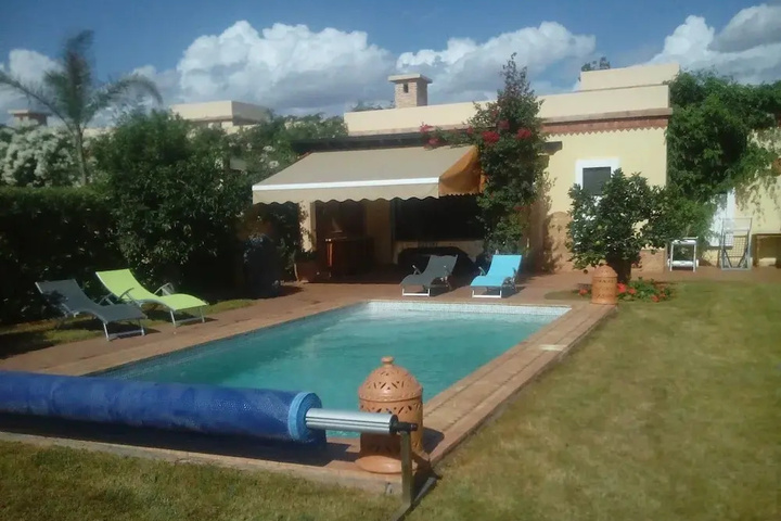 Pool 18 of 26