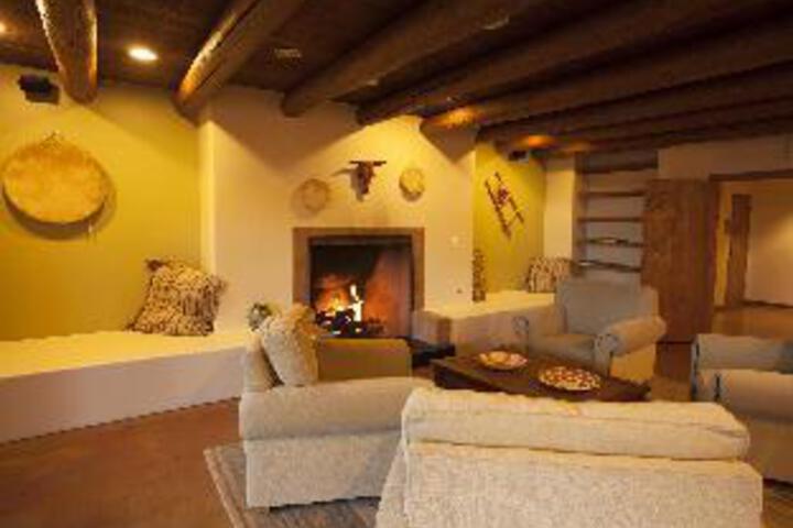 Hotel Interior 6 of 20