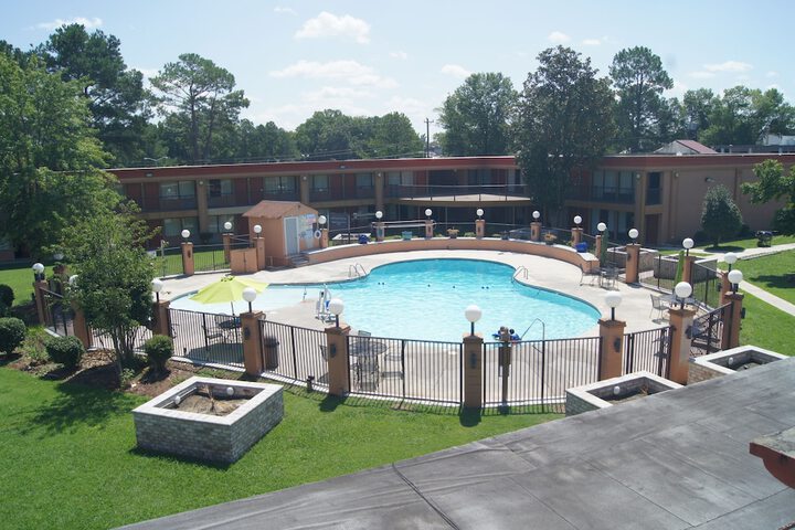 Pool 59 of 101
