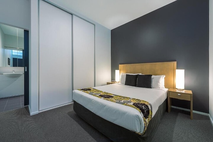 Room 12 of 62