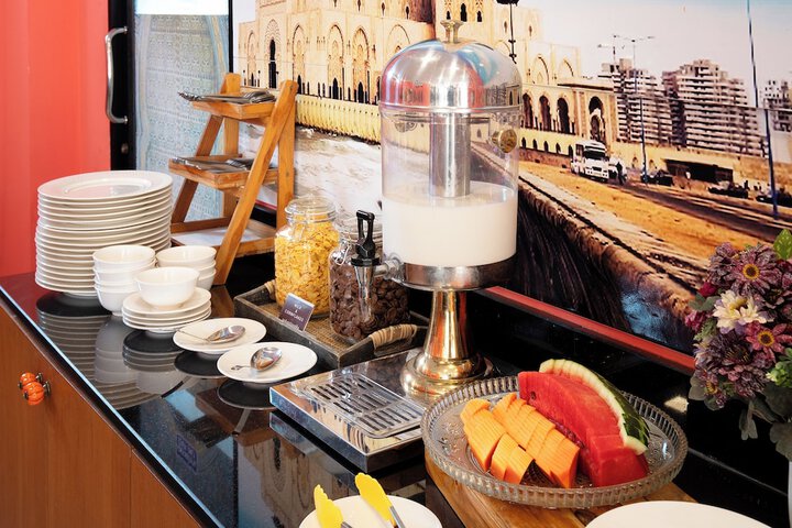 Breakfast/Coffee Service 27 of 41