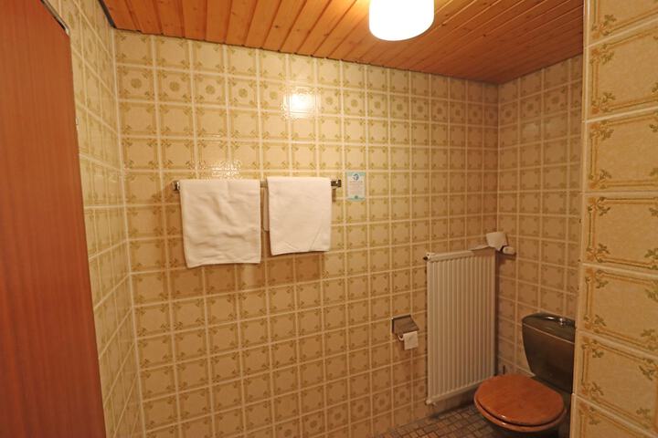 Room 81 of 121
