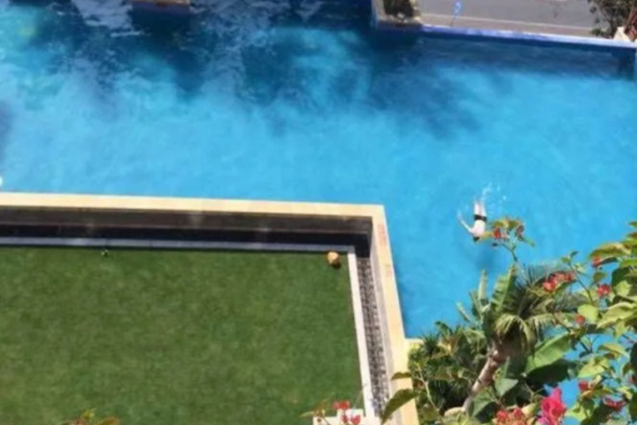 Pool 12 of 17