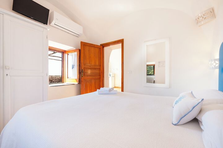 Room 16 of 65