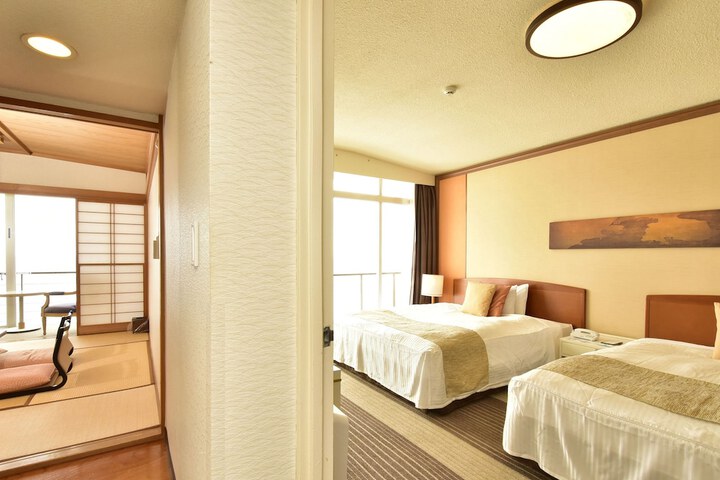 Room 4 of 277