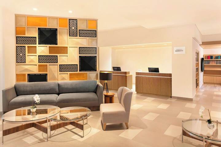 Hotel Interior 4 of 75