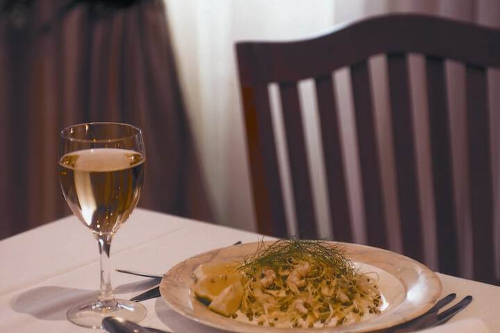 Dining 43 of 73