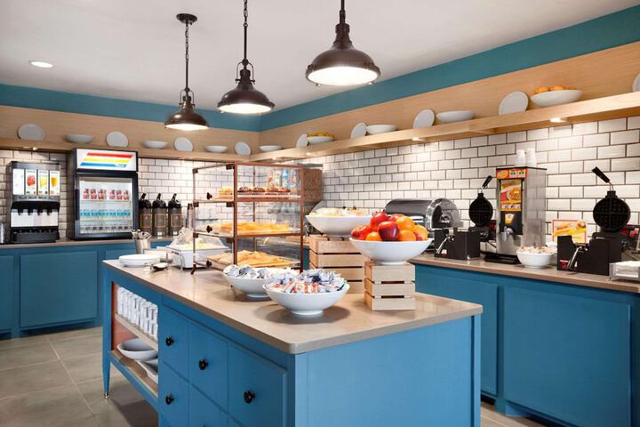 Breakfast/Coffee Service 13 of 15