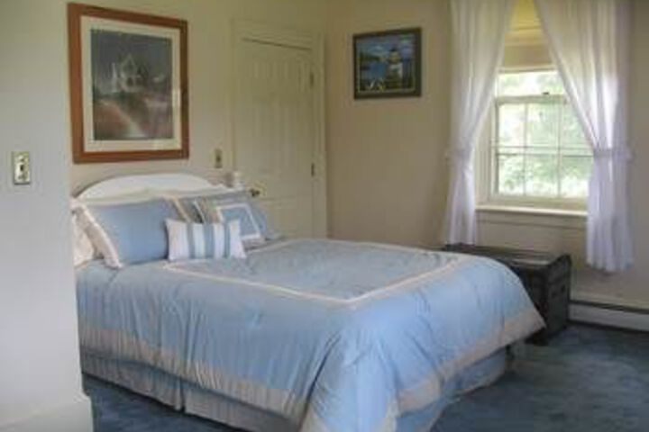 Room 8 of 13
