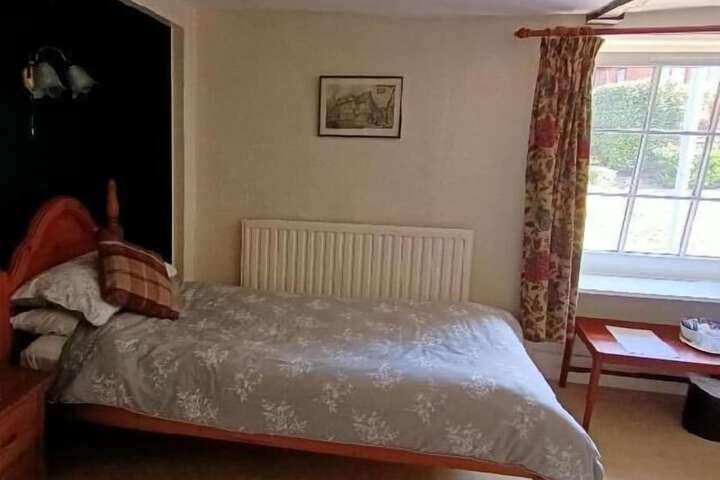 Room 10 of 43