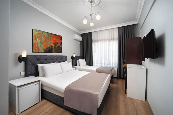 Room 5 of 40