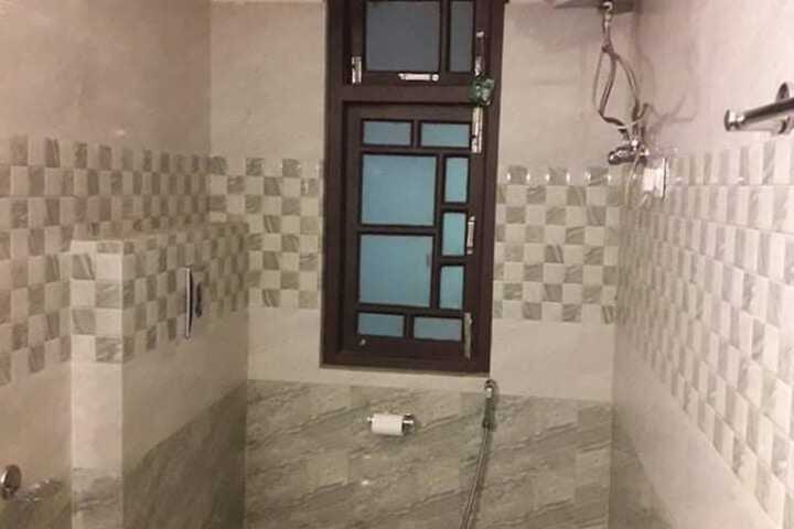 Room 14 of 20