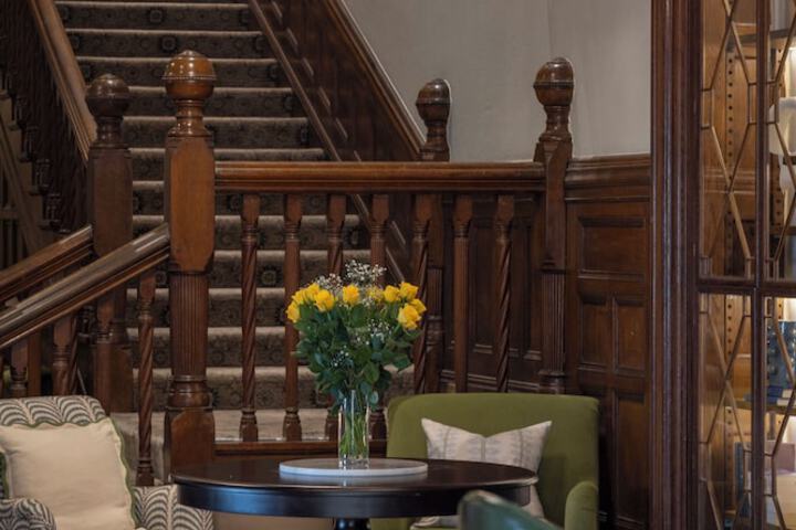 Guest Lobby