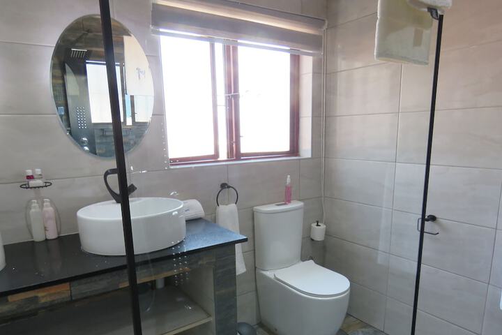 Room 40 of 76