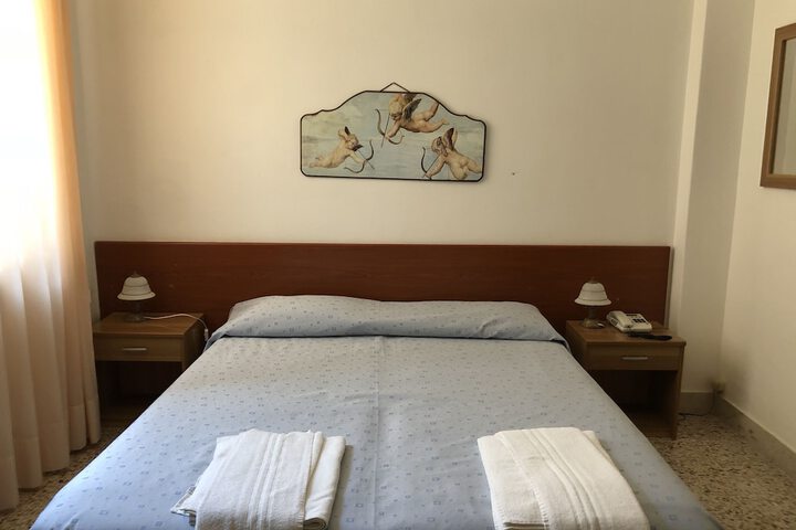 Room 8 of 56