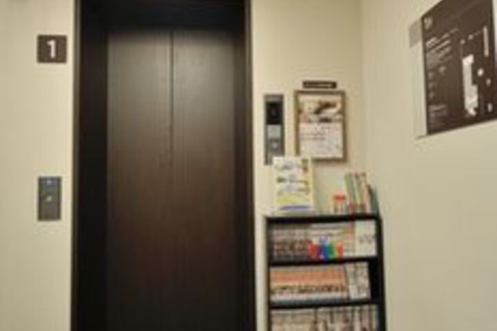 Ballroom/Hall 22 of 38