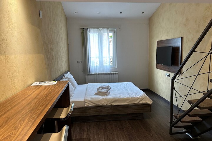 Room 28 of 55