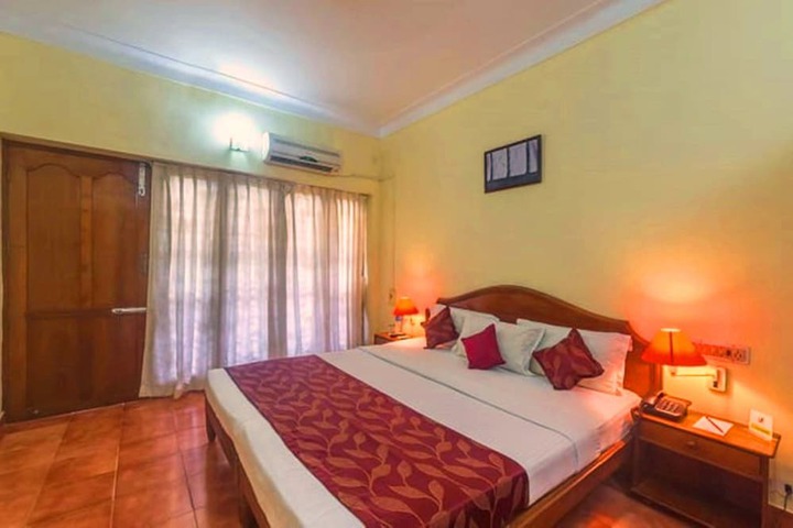 Room 12 of 25