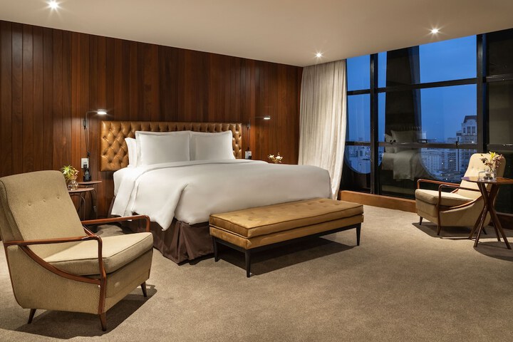 Room 27 of 89