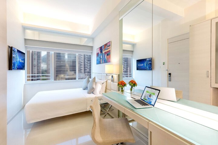 Room 8 of 22