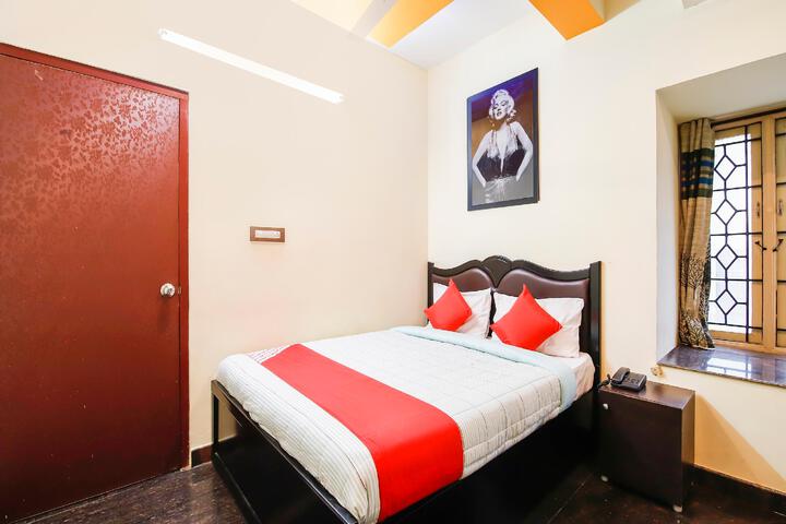 Room 3 of 12