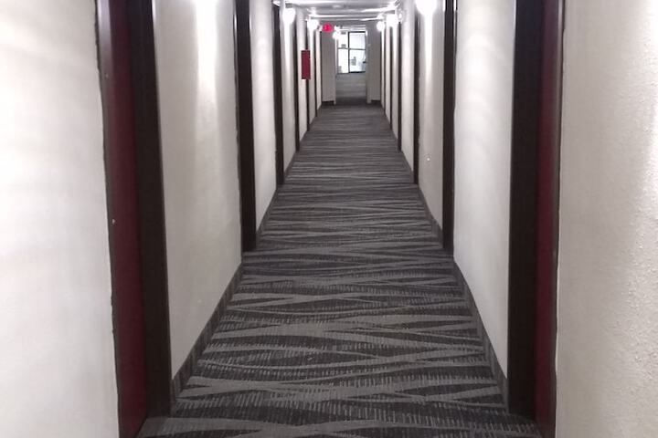 Ballroom/Hall 34 of 54