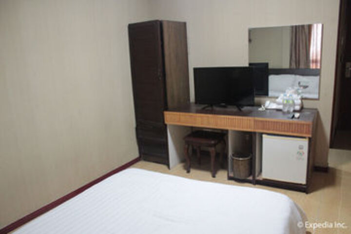 Room 30 of 79