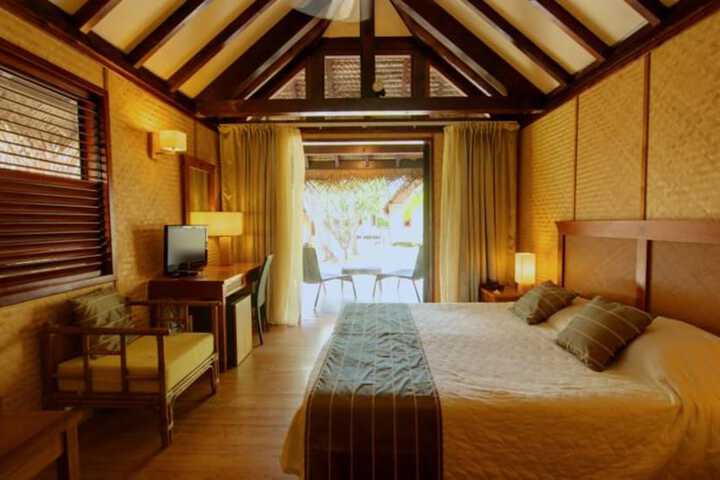 Room 5 of 65