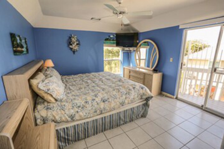 Room 25 of 26