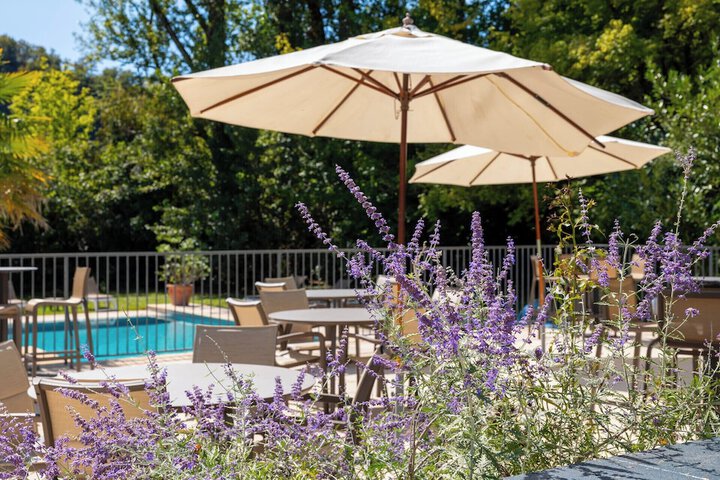 Terrace/Patio 51 of 52