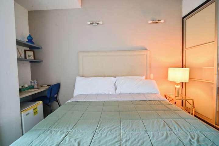 Room 13 of 44