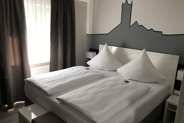 Room 14 of 82
