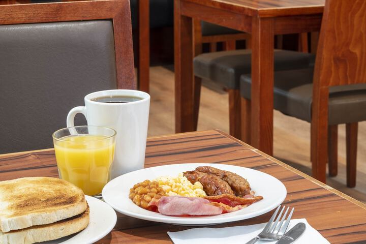 Breakfast/Coffee Service 32 of 52