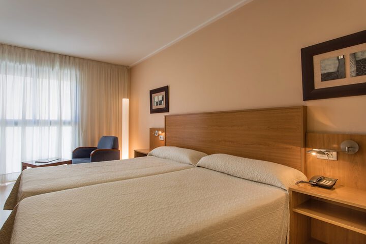 Room 5 of 48