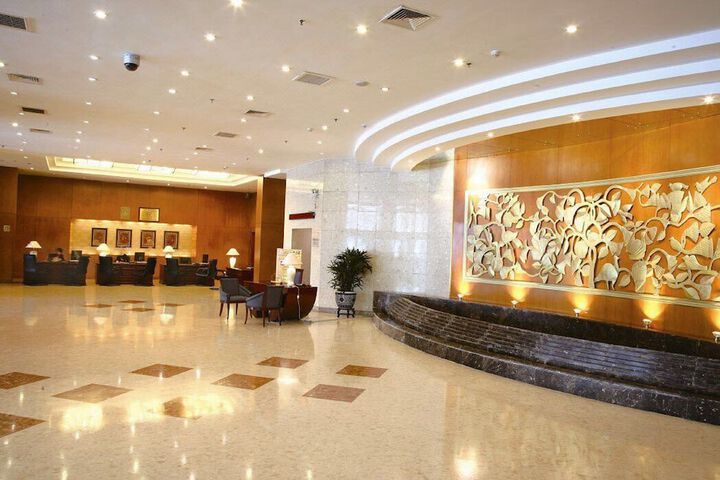 Guest Lobby